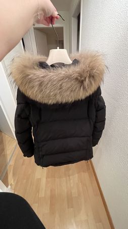 Parajumpers - Taillierte Daunenjacke mit Fellkragen in M