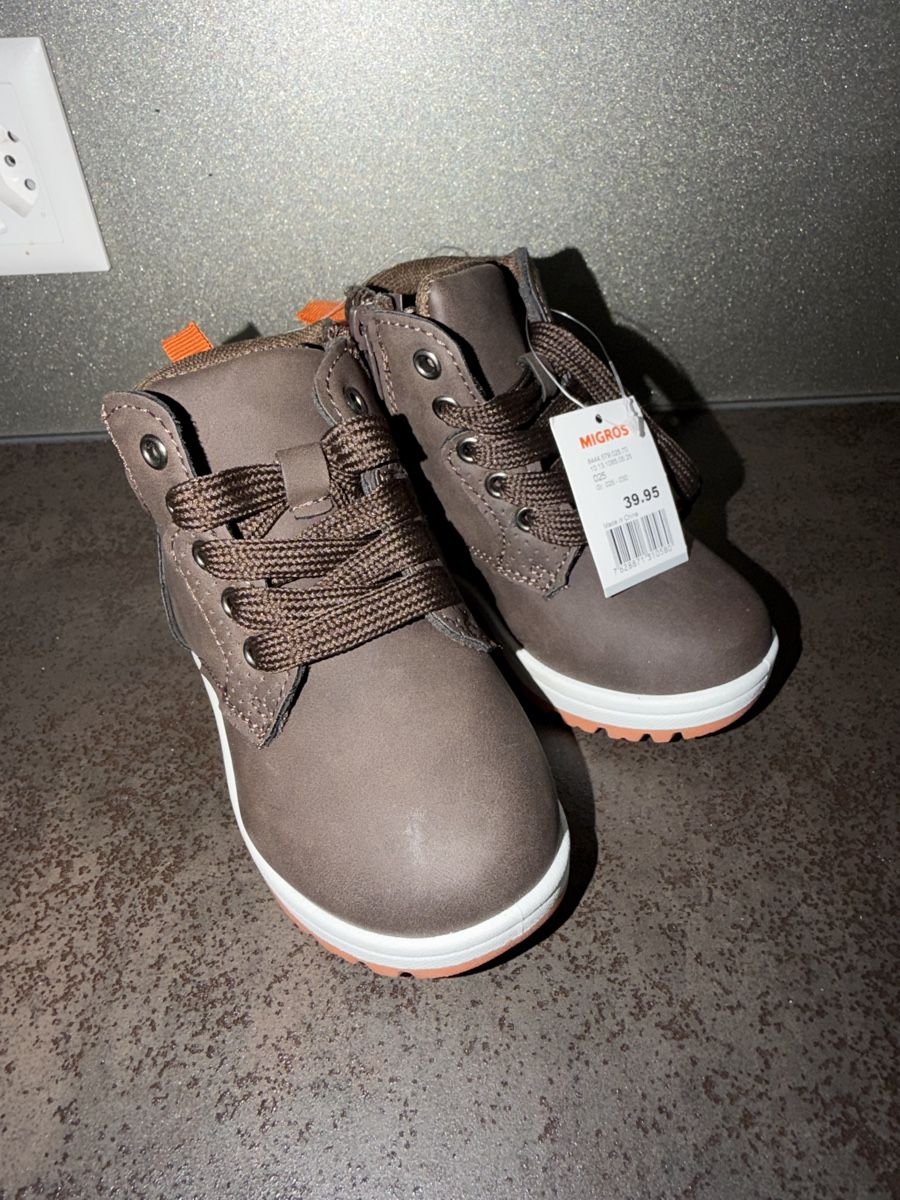 Scarpe per ragazzi: Kinder Schuh 25 neu  – Nuovo (secondo la descrizione) da Dornach venduto da samuti