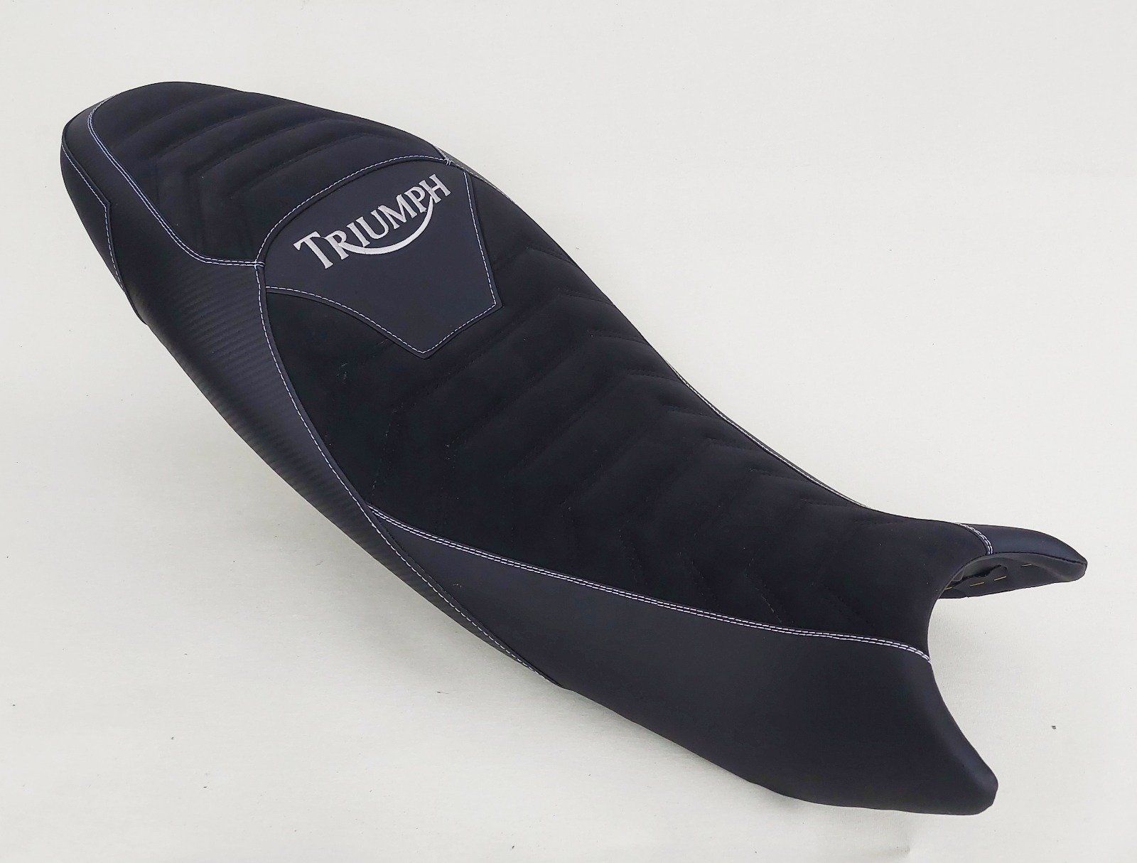 Triumph Tutti i ricambio per moto: Handgefertigte, massgeschneiderte Sitzbezug Triumph Tiger – Nuovo (secondo la descrizione) da Balgach venduto da Mokusodan 1