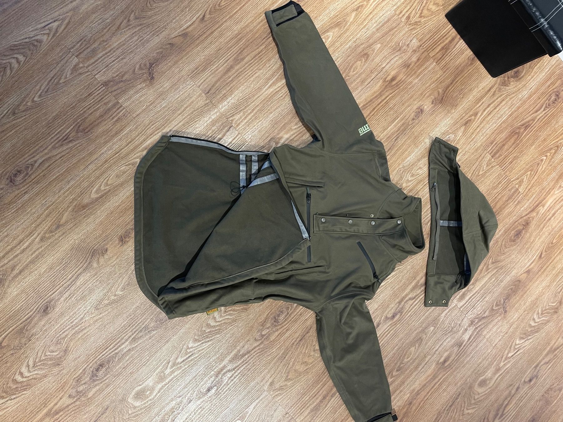 Vestes: Jacke – Neuf (Voir description) à Naters par Clark.K 2