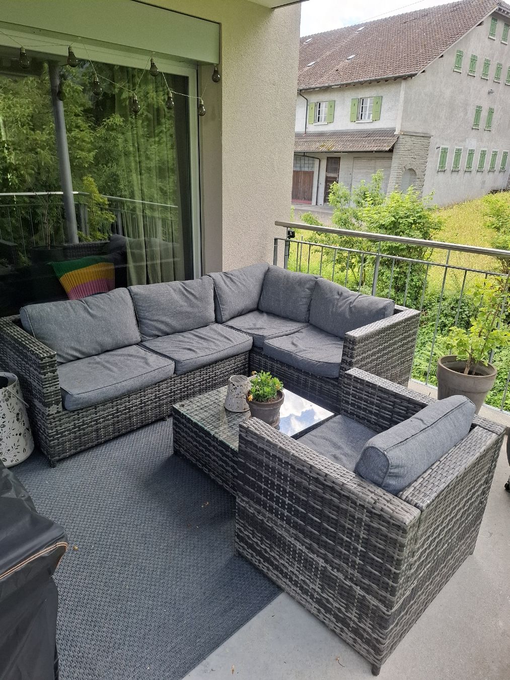Divani: Rattanlounge - in gutem Zustand – Usato da Galgenen venduto da _sarii_._ 2