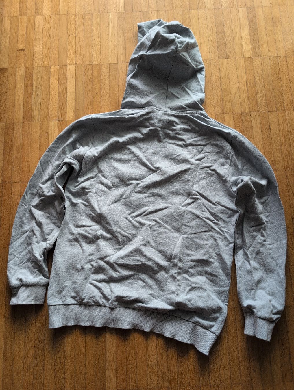 Maglioni & Felpe: Star Wars Kapuzenpullover hellgrau gebraucht – Usato da Schwerzenbach venduto da _charme_ 3