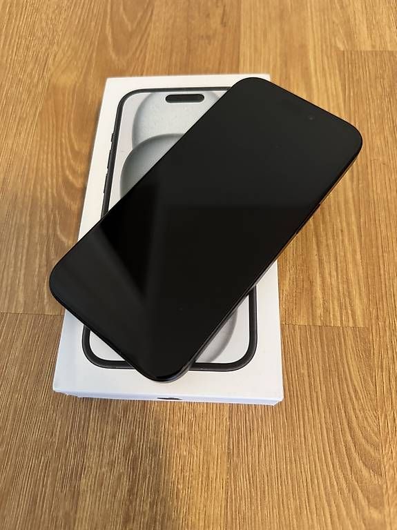 Apple Handys / Smartphones: iPhone 15, Schwarz 128GB – Gebraucht aus Laufen von ber_97kt 1