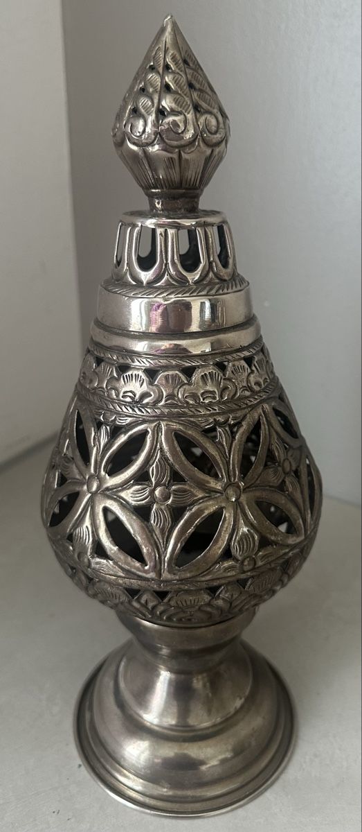 Tutte le decorazioni: Orientalisches Räuchergefäss versilbert – Usato da Nebikon venduto da Vanessa2003 7