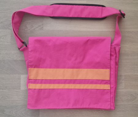 coole Messenger-Bag, Schultertasche für unterwegs