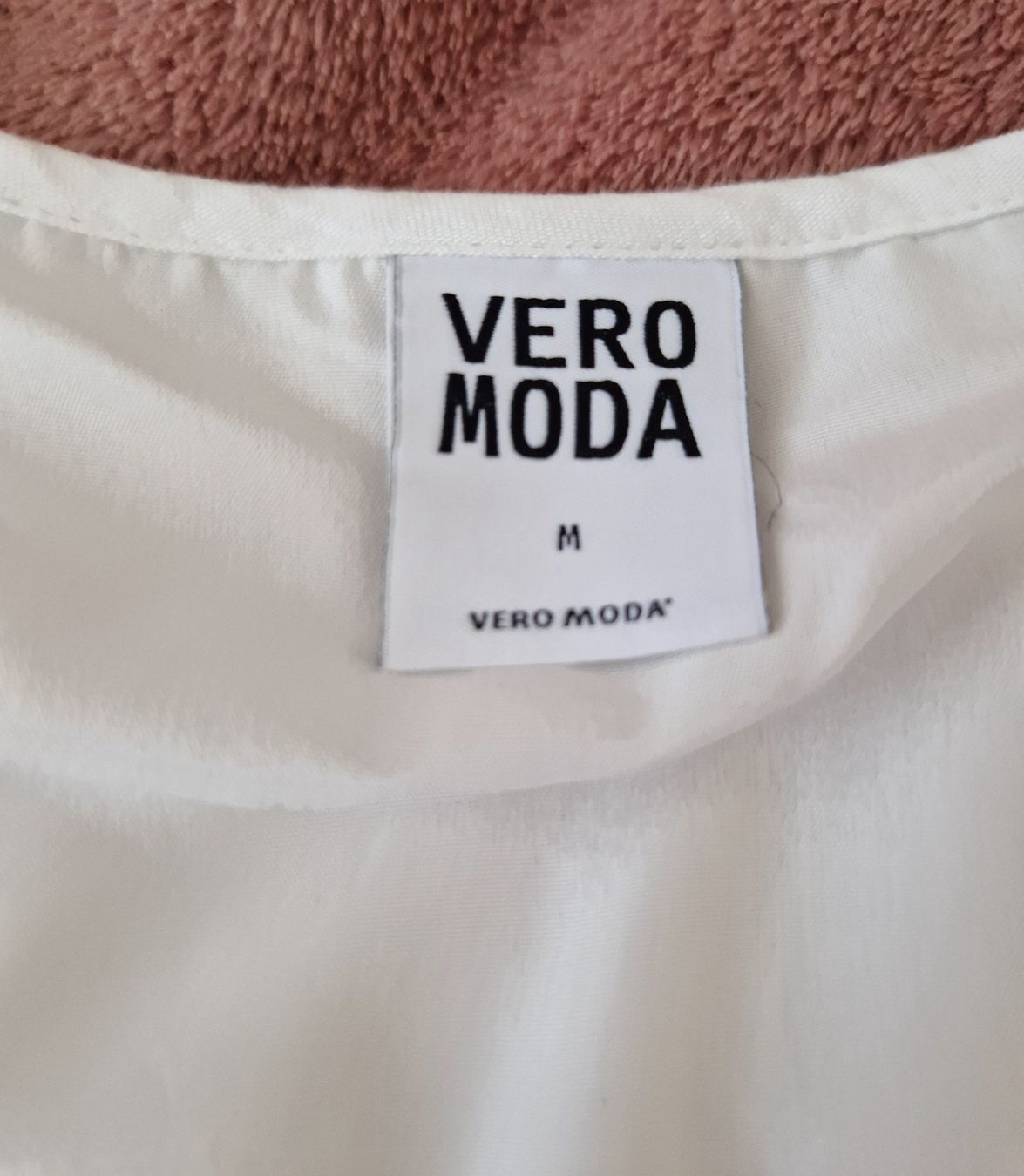Vero Moda Kleider: Vero Moda Kleid Baumwolle Weiss Gr. M – Gebraucht aus Erlinsbach SO von ULIKH 2