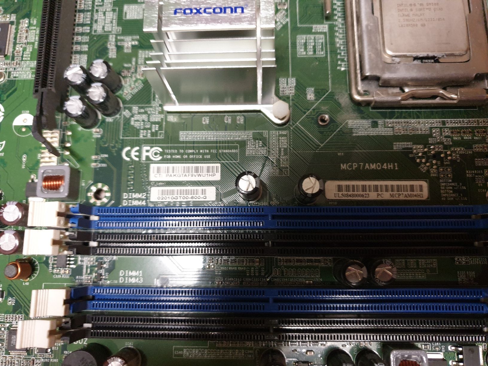 Intel PC: Foxconn Mainboard mit Intel Core 2 Quad Q9300 Prozessor – Usato da Ittigen venduto da Ziok187 3