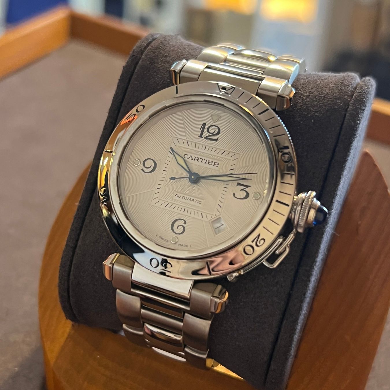 Cartier Montres: Cartier Pasha Automatic 38mm Silver Dial W31059H3 – D'occasion à Carouge GE par Watchaser 2