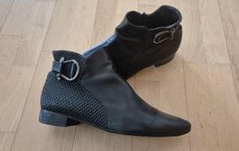 Raffinierte Lederstiefelette, von Big-Shoes, Grösse 43