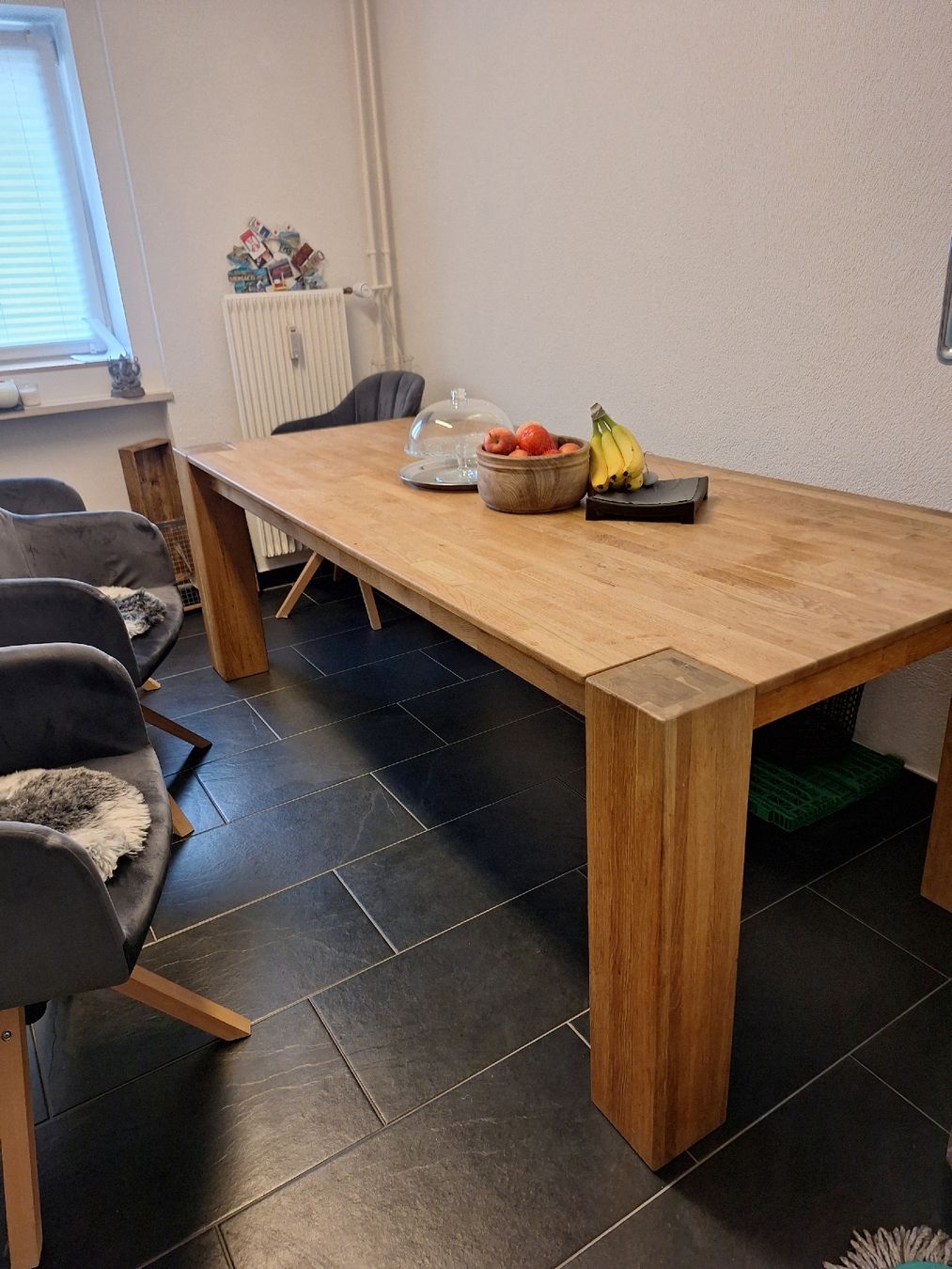 Tavoli: Massiver Holztisch / Esstisch – Usato da Burgdorf venduto da kor_c5ps