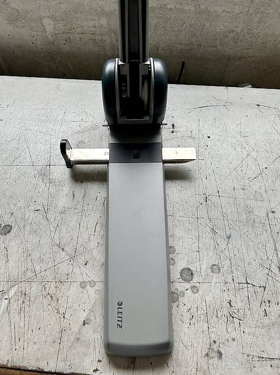 Alle Werkzeuge: Leitz Superlocher – Gebraucht aus Zürich von jov_jg9g 1