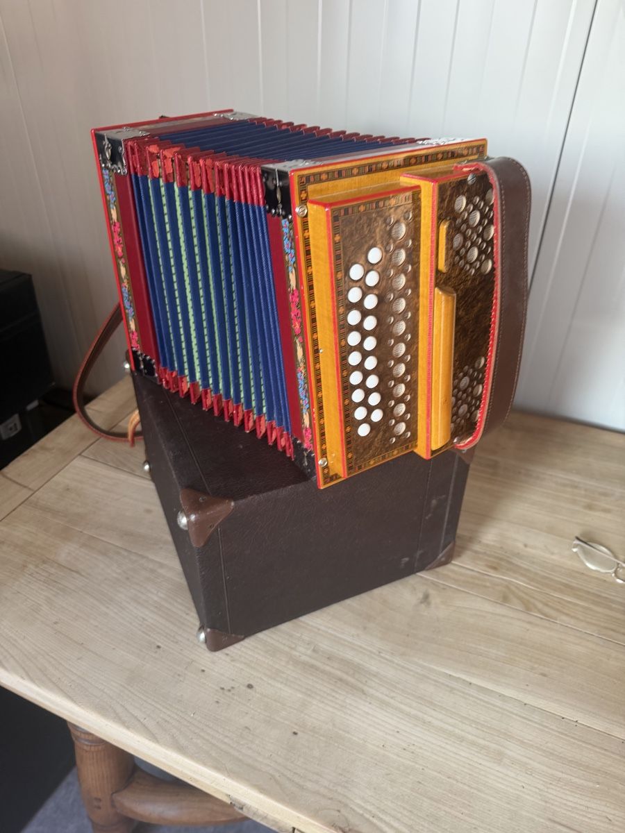 Instruments de musique: Gewerder – D'occasion à Muhen par MiGeiss64 1