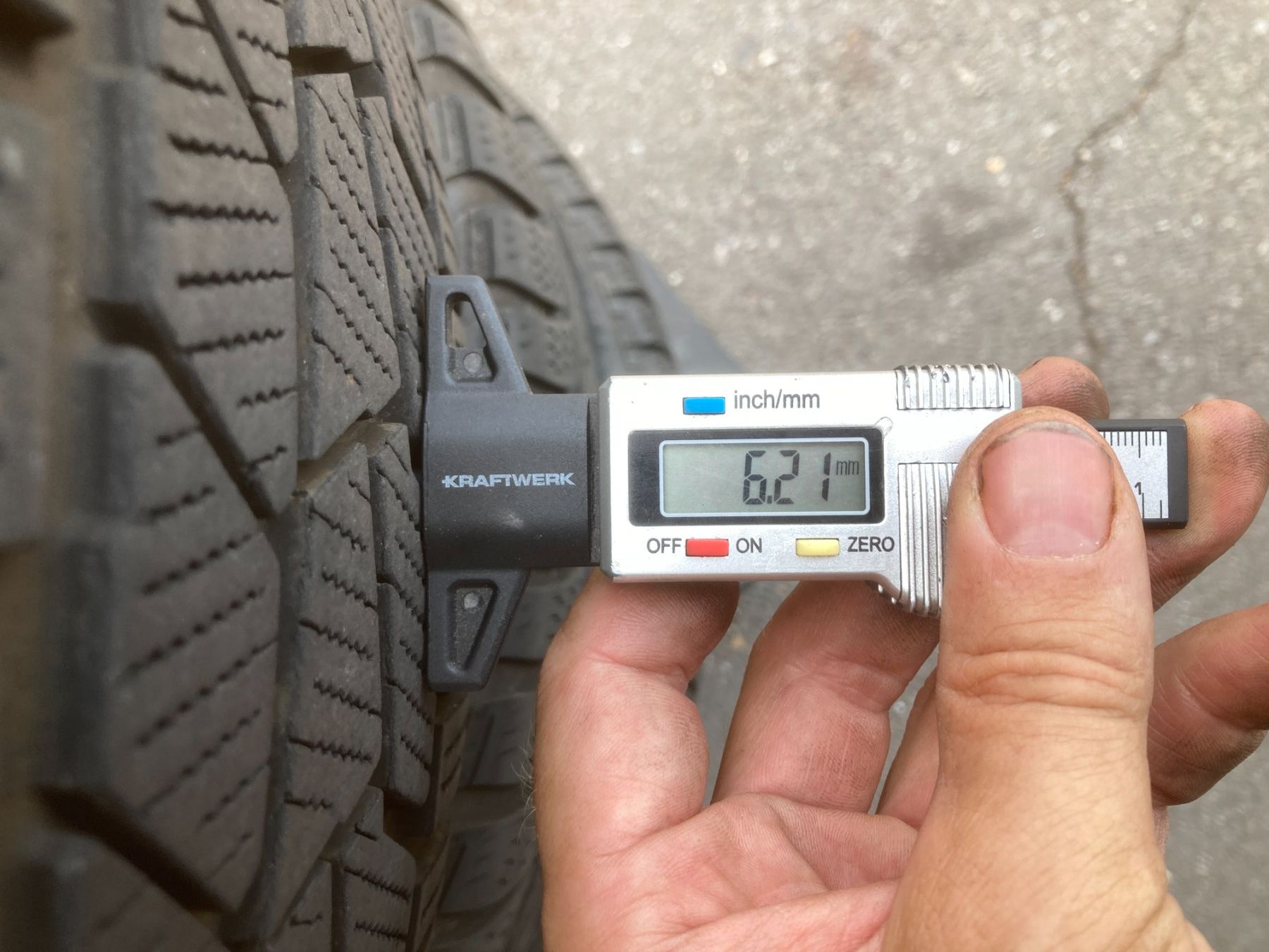 BMW Pneus & Roues: BMW IX3 Winterräder 245/50R19 – D'occasion à Cham par WB2223 7