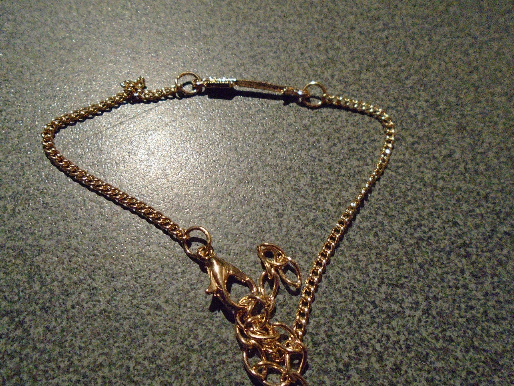 Bracelets: Armband goldfarbig, Pfeil – Neuf avec emballage d'origine à Zürich par abraxas1291