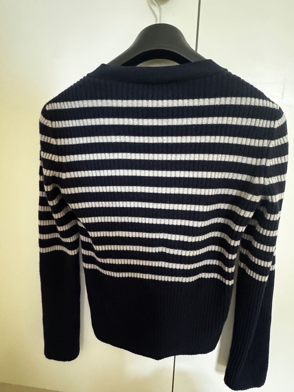 Apc Pullover & Sweatshirts: A.P.C. Damenpullover, Größe M – Gebraucht aus Zürich von nat_vv8v 2