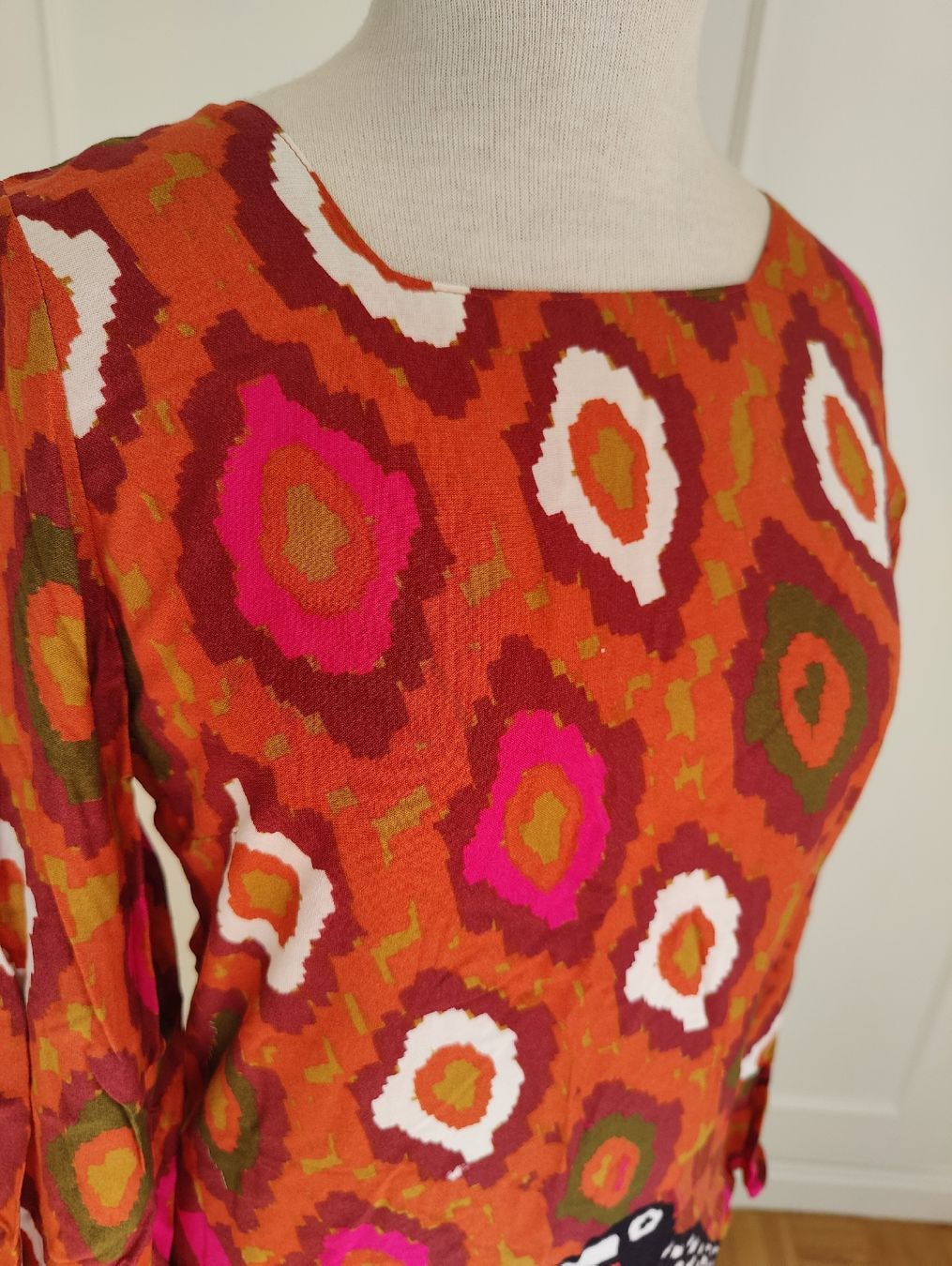 Vestiti: Seventies Patterned Long Sleeve Mini Dress – Usato da La Tour-de-Peilz venduto da dAutrefois 5