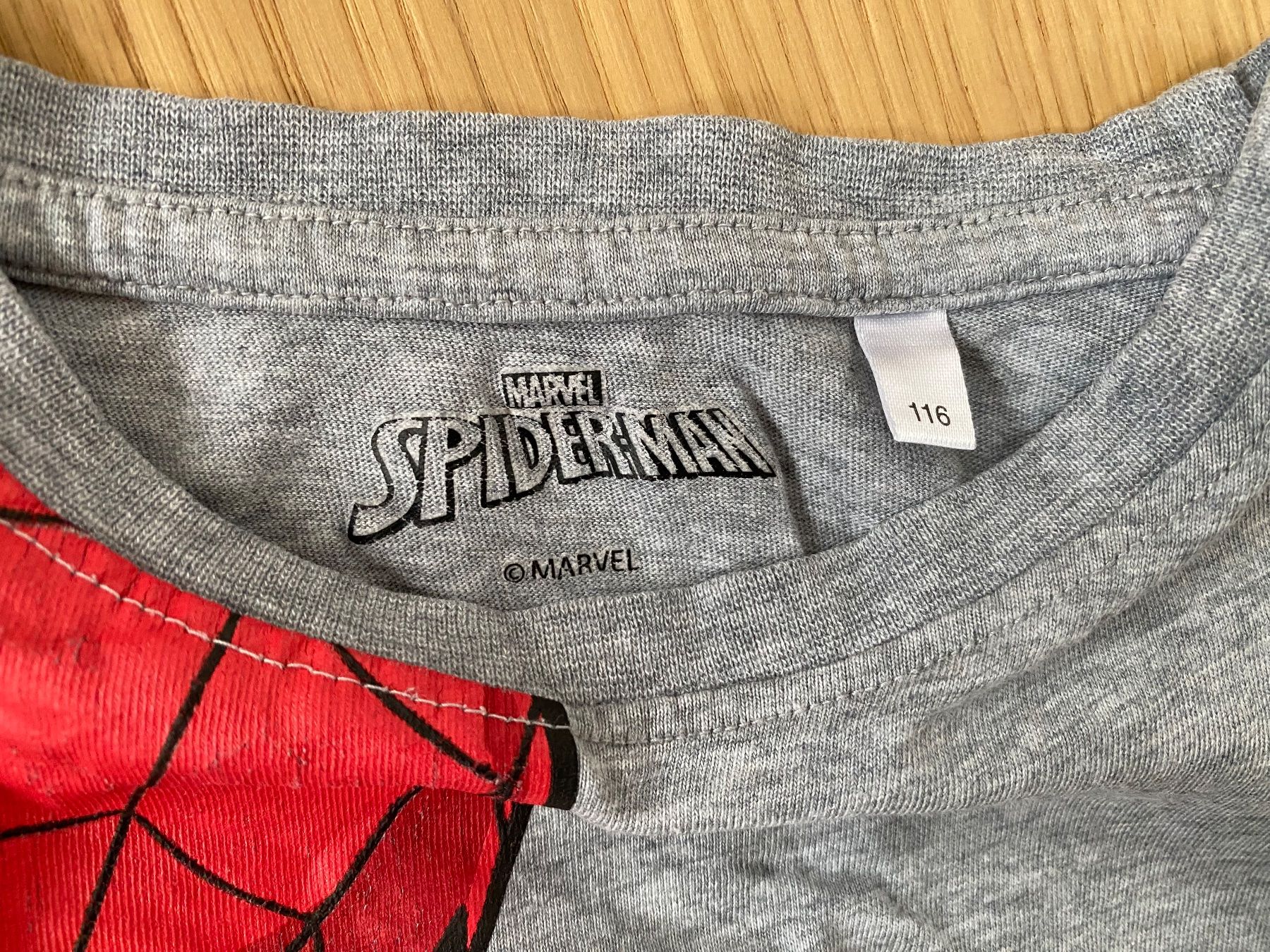 Maglioni & Felpe: Marvel Spiderman Langarmshirt 116 – Usato da Trachslau venduto da M_Schmid81 1