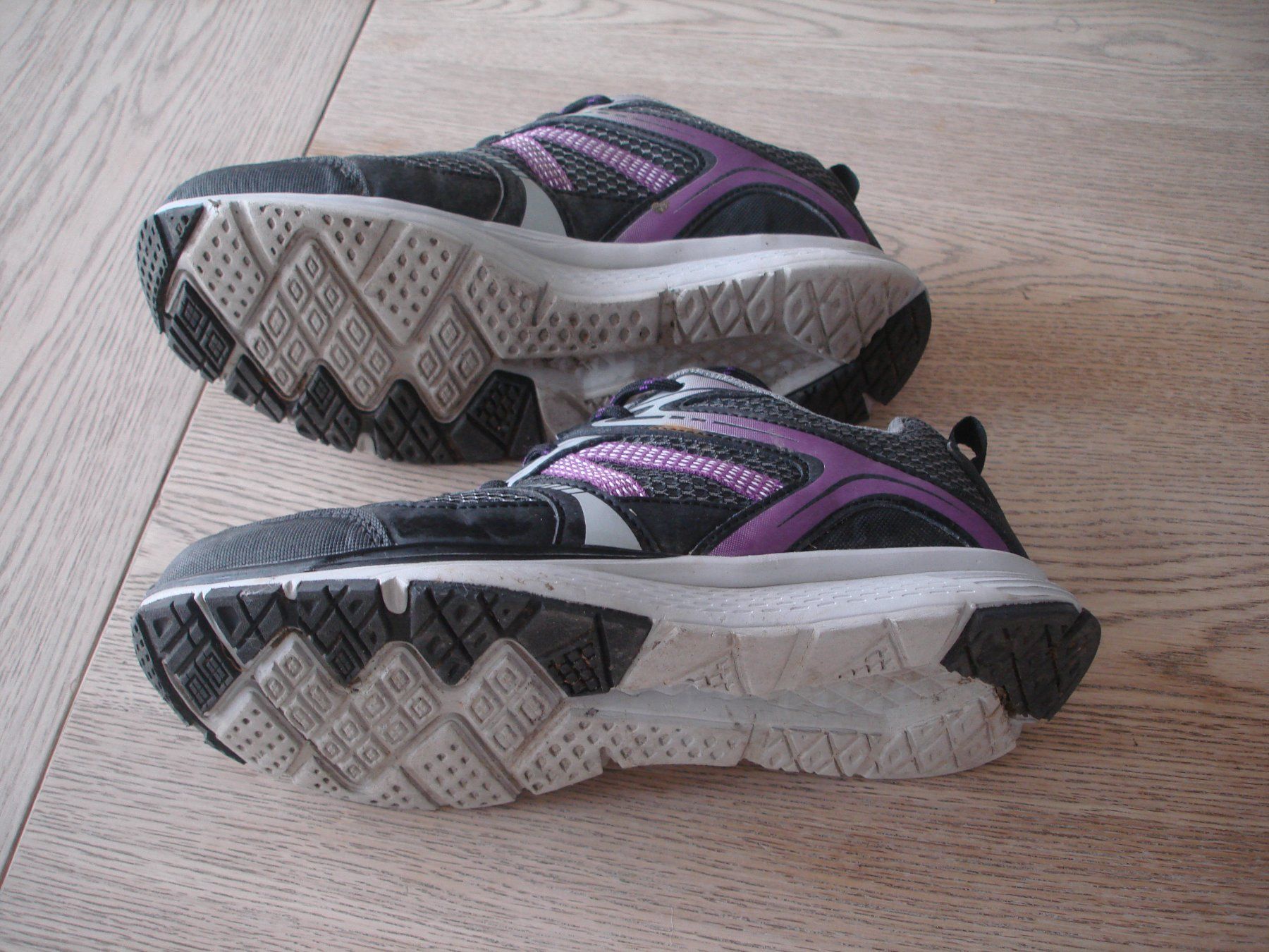 Scarpe da donna: Trekkingschuhe Damen Grösse 37 – Usato da Uttigen venduto da Fendt01 5