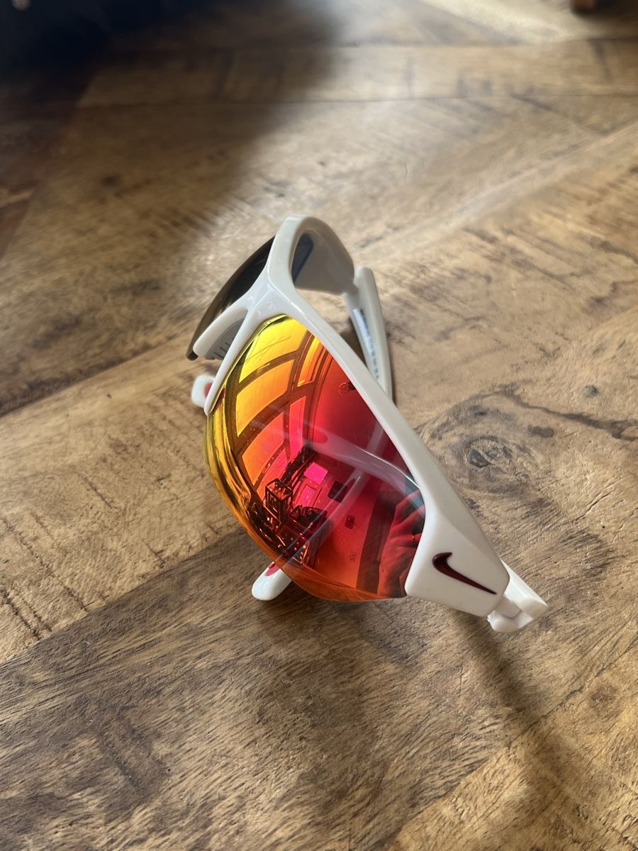 Nike Occhiali & Lenti: Nike Sport Sonnenbrille – Usato da Niederbipp venduto da surname12346