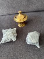Weihrauchgefäss  mit Rauchstein