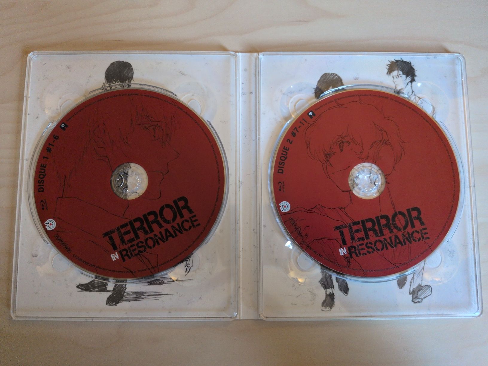Tutti i DVDs: Coffret Blu-ray Terror in Resonance Intégrale – Nuovo (secondo la descrizione) da Gland venduto da Kyostal 2