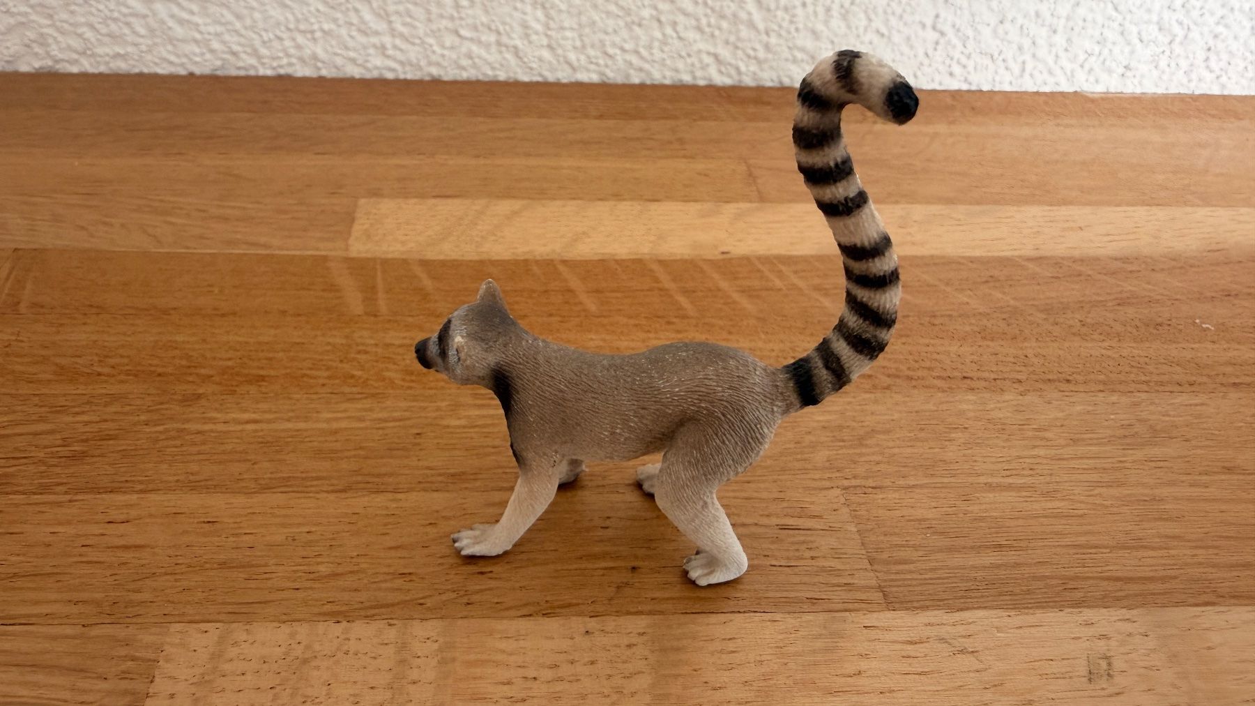 Schleich Giocattoli: SCHLEICH - Lemur Katta 14827 – Usato da Winterthur venduto da Secondhand-Family 2