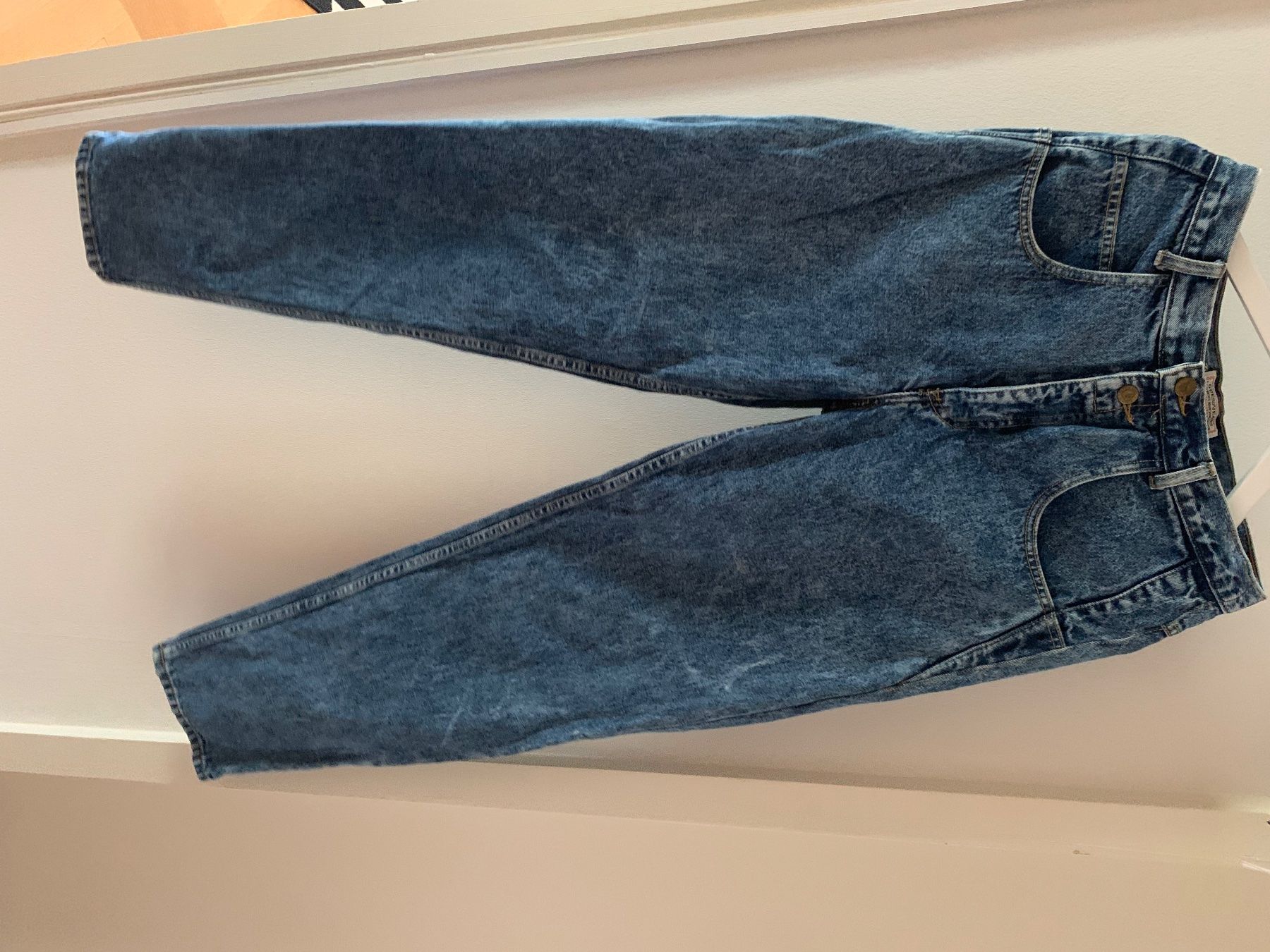 Guess Jeans: GUESS jeans size 33 – Gebraucht aus Basel von yam_wqj6 1