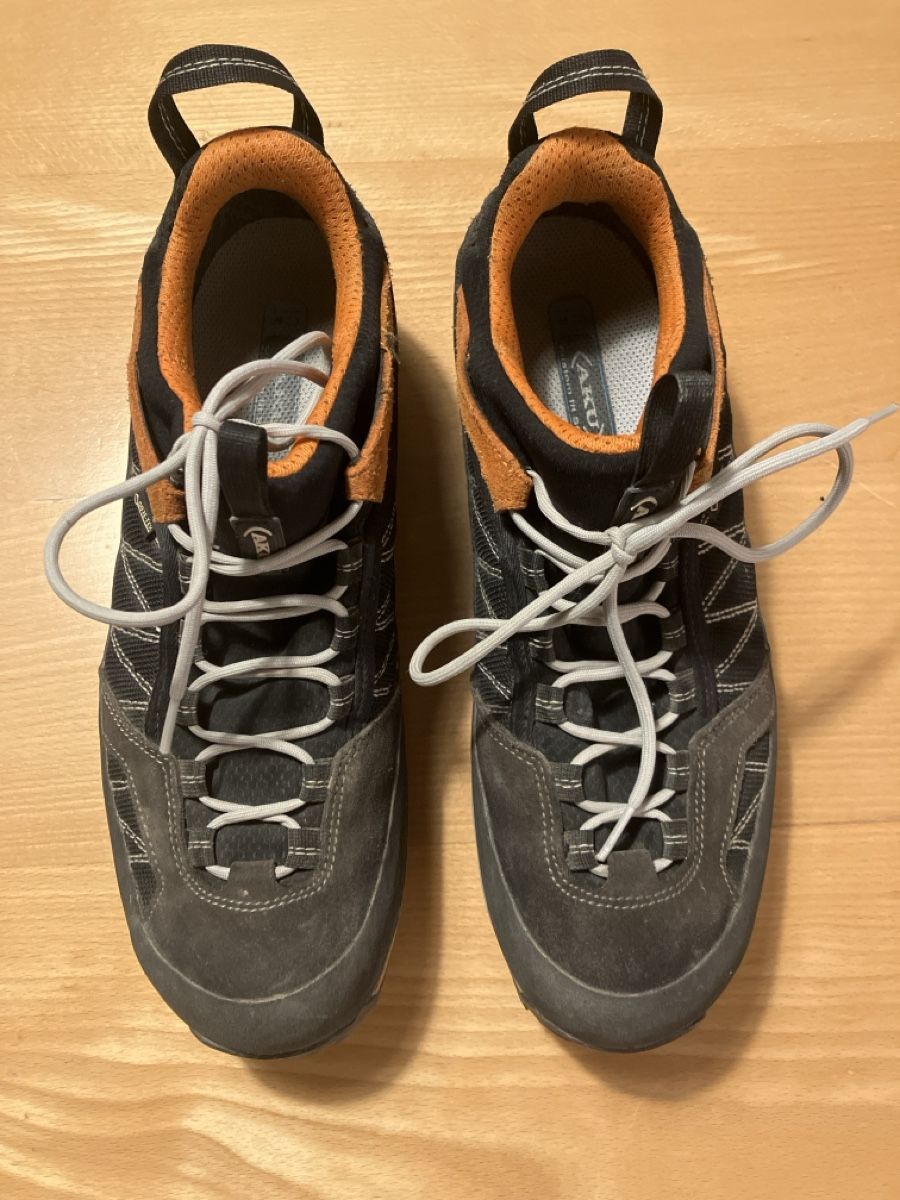Aku Scarpe da uomo: Trekking Schuhe, der Marke Aku, Gr. 43 – Usato da Winterthur venduto da hirschgeweih