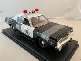 DODGE MONACO POLICE CAR 1974