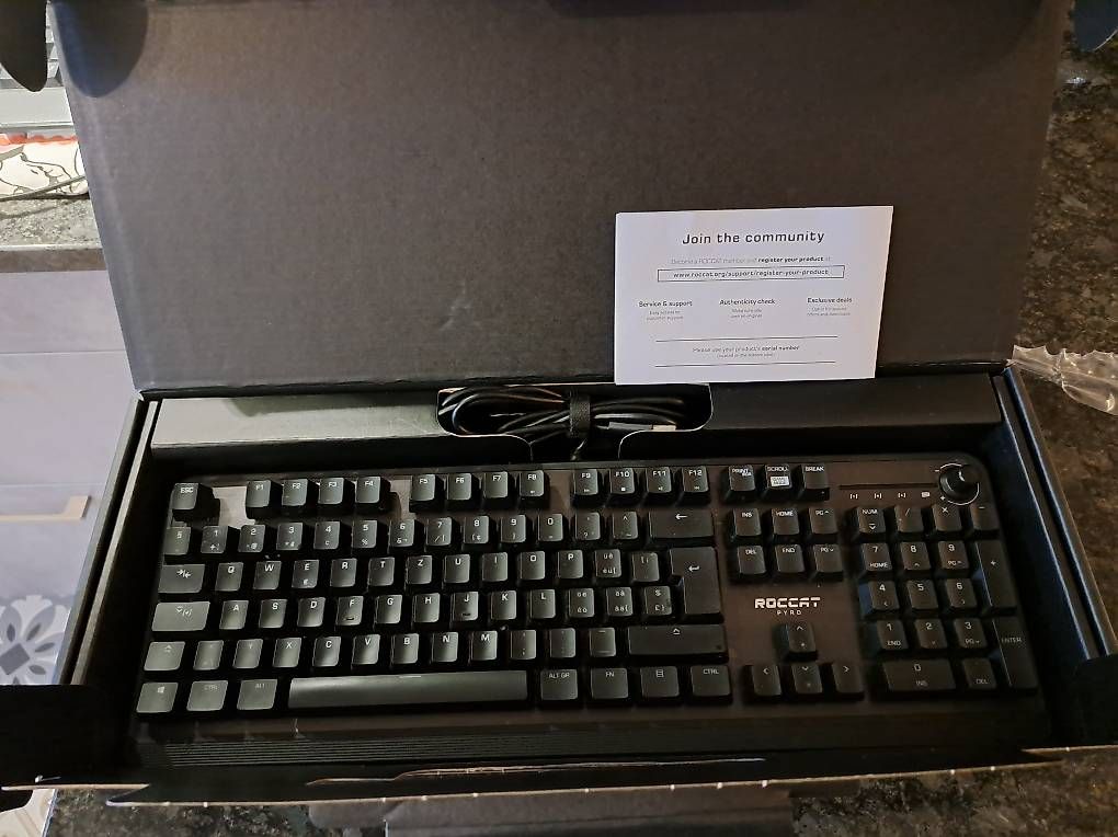 Tastiere: clavier gaming – Usato da MARTIGNY venduto da pinkforever1984