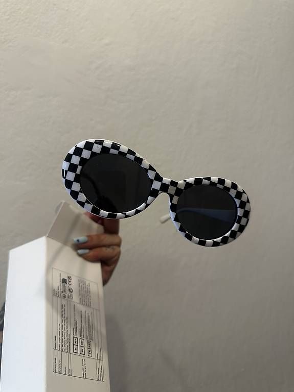 Brillen & Gläser: Vendo occhiali da sole – Neu und originalverpackt aus Canobbio von BellaS. 2