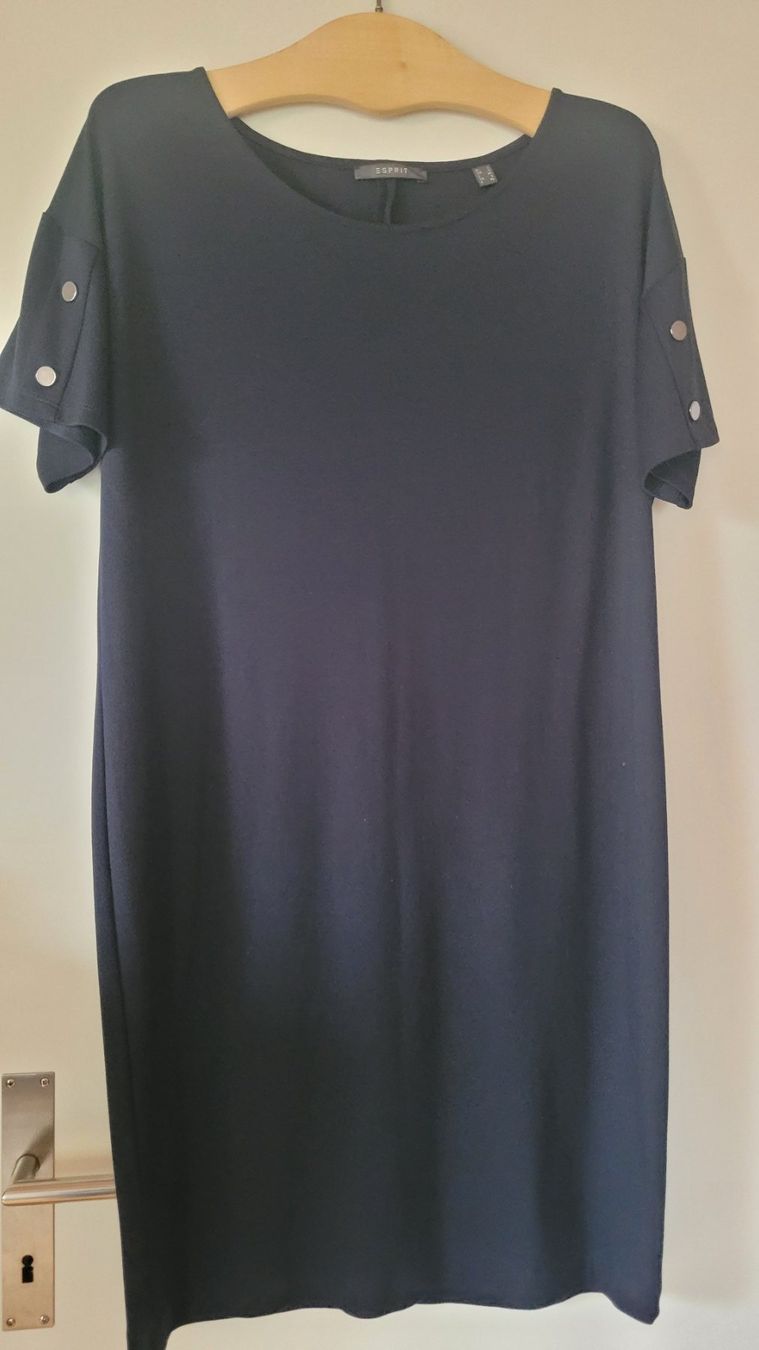 Esprit Kleider: Kleid kurzarm, dunkelblau von Esprit, Grösse L – Neu und originalverpackt aus Neschwil von flower_69