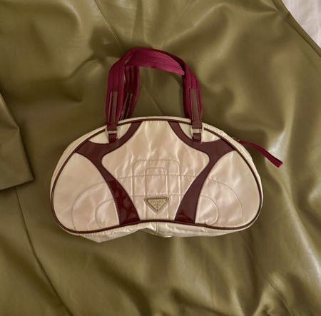 Vintage Archive Prada Nylon Tasche