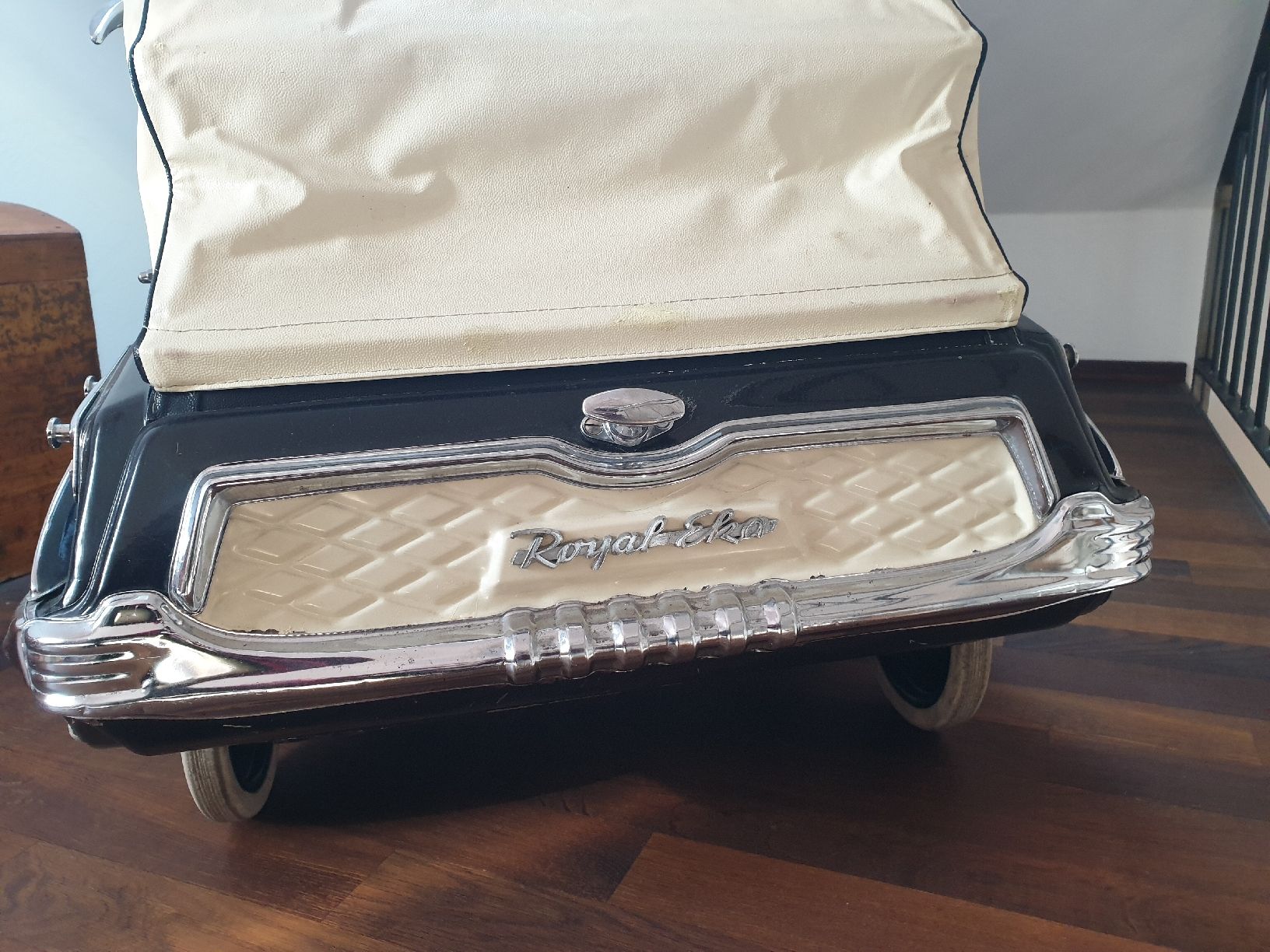 Carrozzine: Oldtimer Kinderwagen Royal Eka – Usato da Guschelmuth venduto da Yamms 2