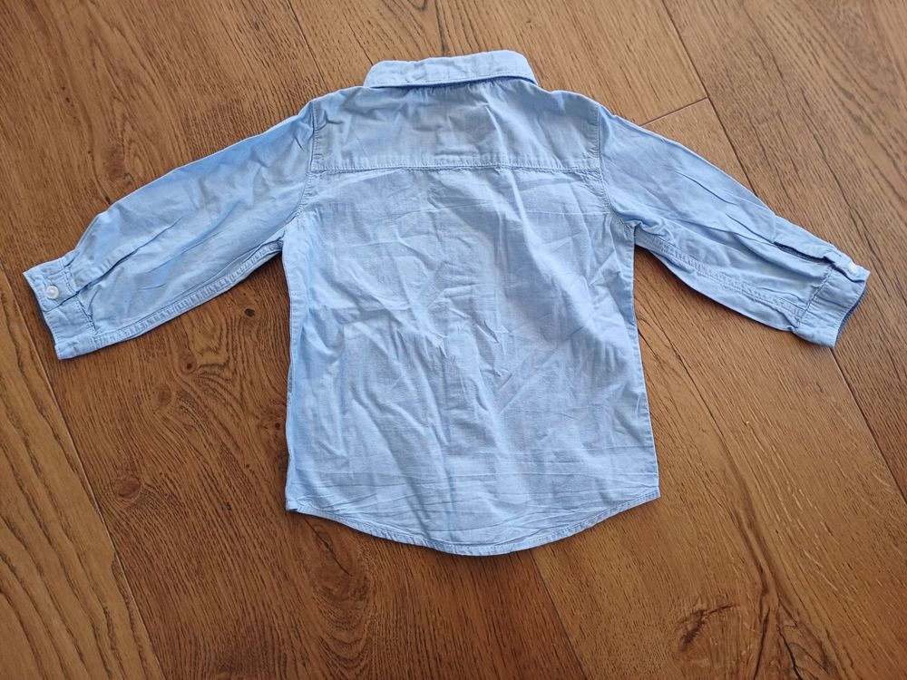 H&M Camicie, T-shirt & Polo: H&M Jungenhemd hellblau Gr. 80 Top Zustand – Usato da Balsthal venduto da Memphis18 1