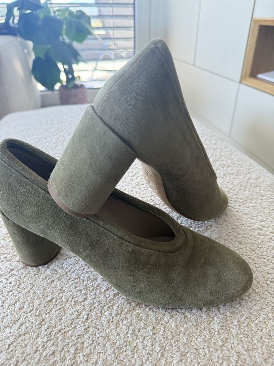 Scarpe da donna: Cos escarpins – Usato da Meyrin venduto da Cacka