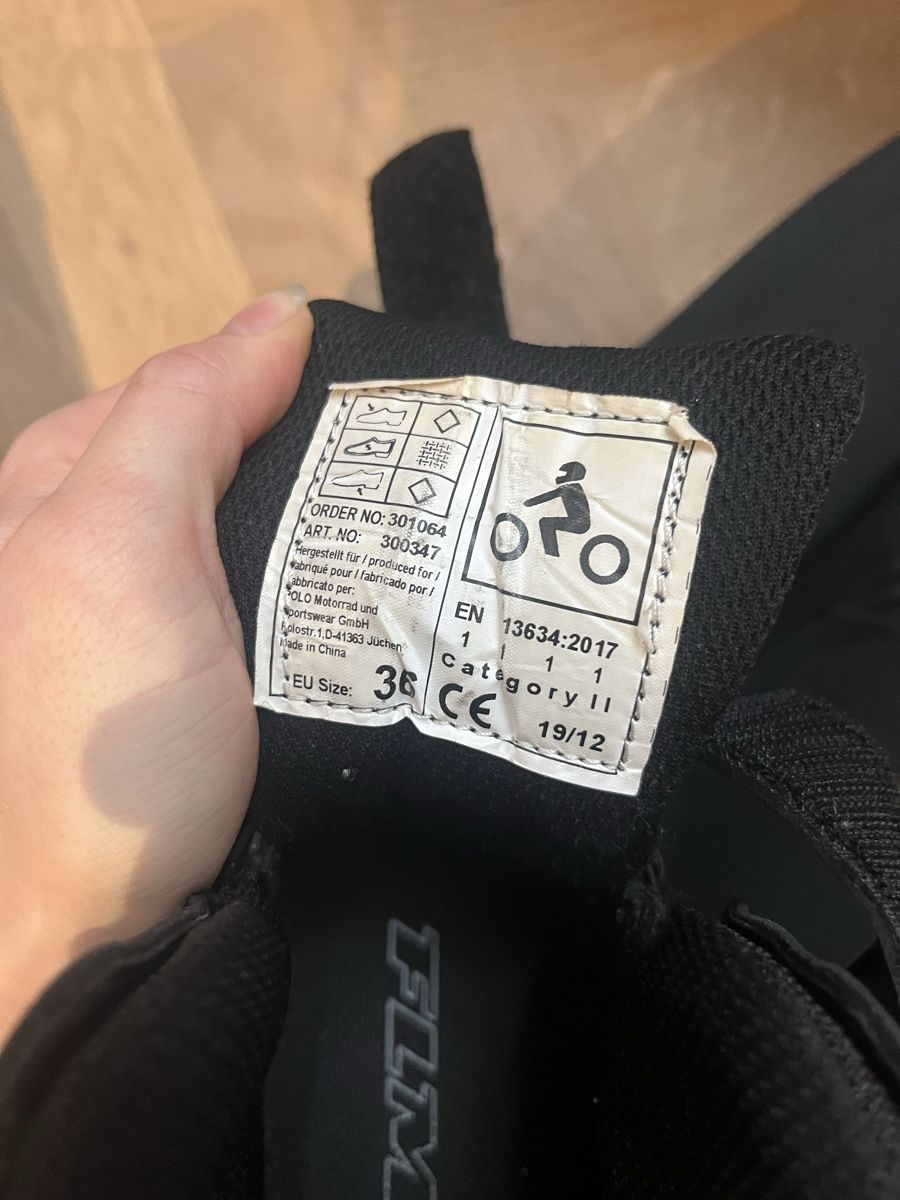 FLM Scarpe da donna: FLM Motorrad Schuhe Gr. 36 – Usato da Oftringen venduto da zoe._kocara 2