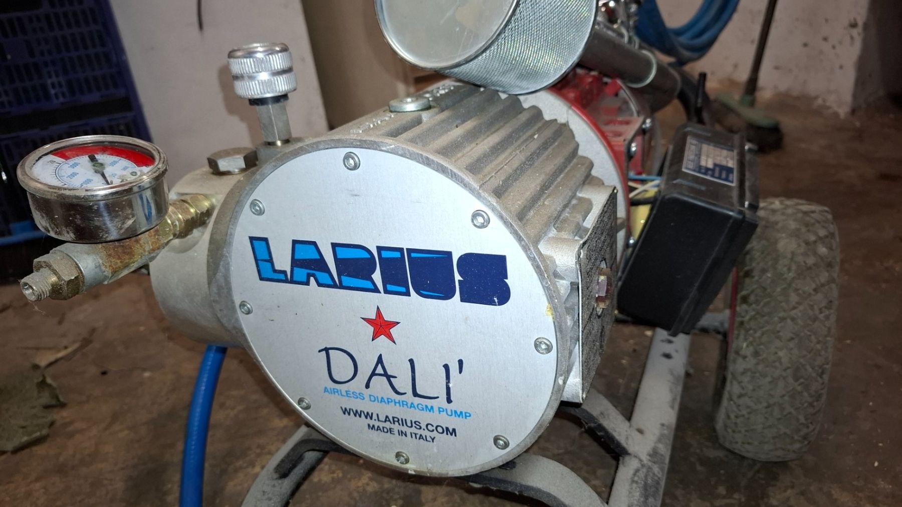 Pompe & Parti di ricambio: Airless Farbspritzgerät Larius Professionell – Difettoso da St.Gallen venduto da frontera5 5