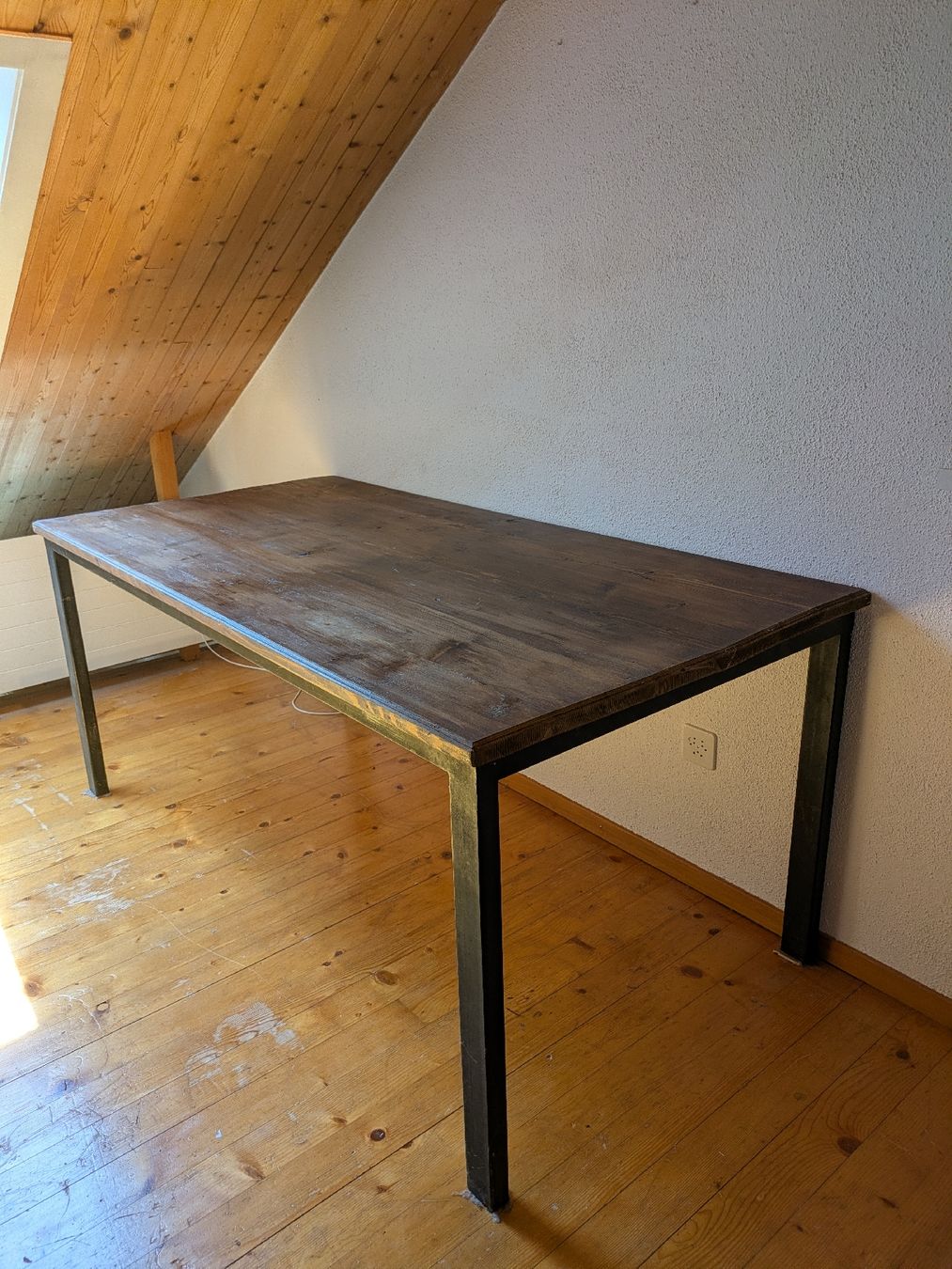 Tables: Esstisch – D'occasion à St. Gallen par philinebrun