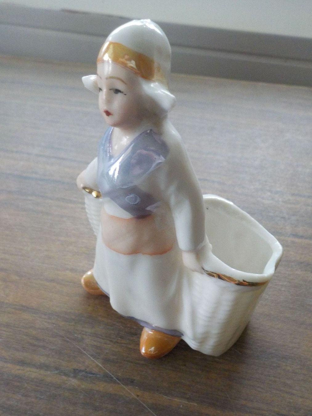 Figuren: Porzellanfigur antik – Gebraucht aus Mörschwil von wunderkiste44 4