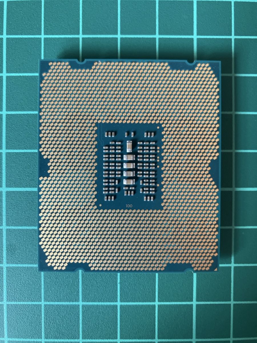 Intel Elektronikbauteile: Prozessor Intel Xeon E5 1620V2 3.70 GHz – Gebraucht aus Uster von Piedro 1