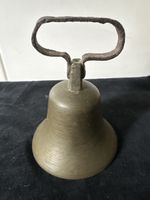Alte Glocke aus Bronze.