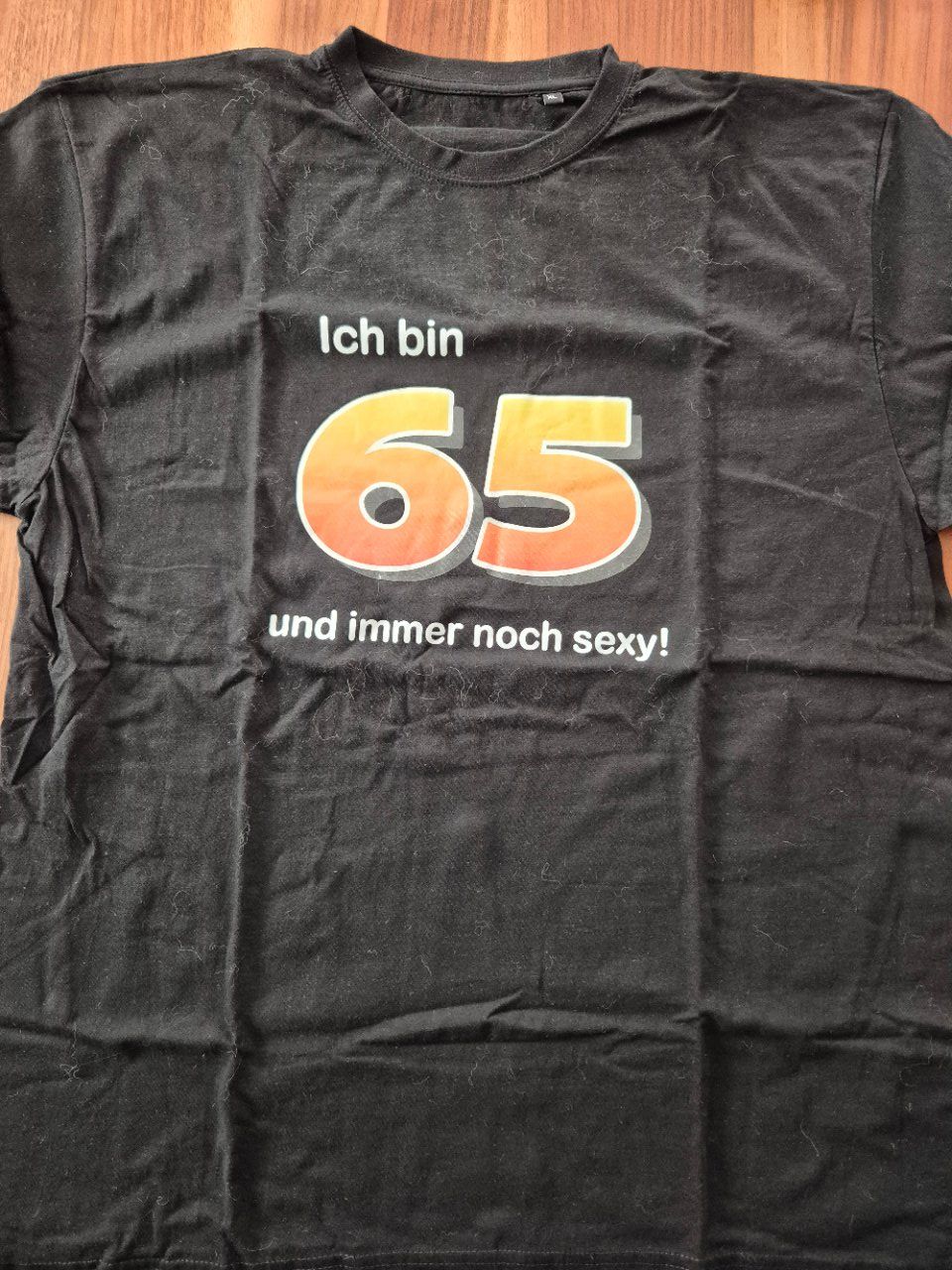 T-shirt: T-Shirt 65 Gr. XL – Usato da Lalden venduto da aneleh58