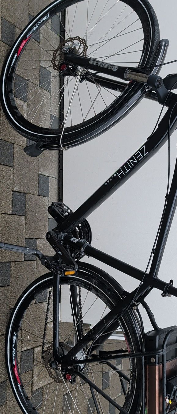Zenith Bikes Biciclette: Zenith E-Bike defekt – Difettoso da Menziken venduto da ezadinho
