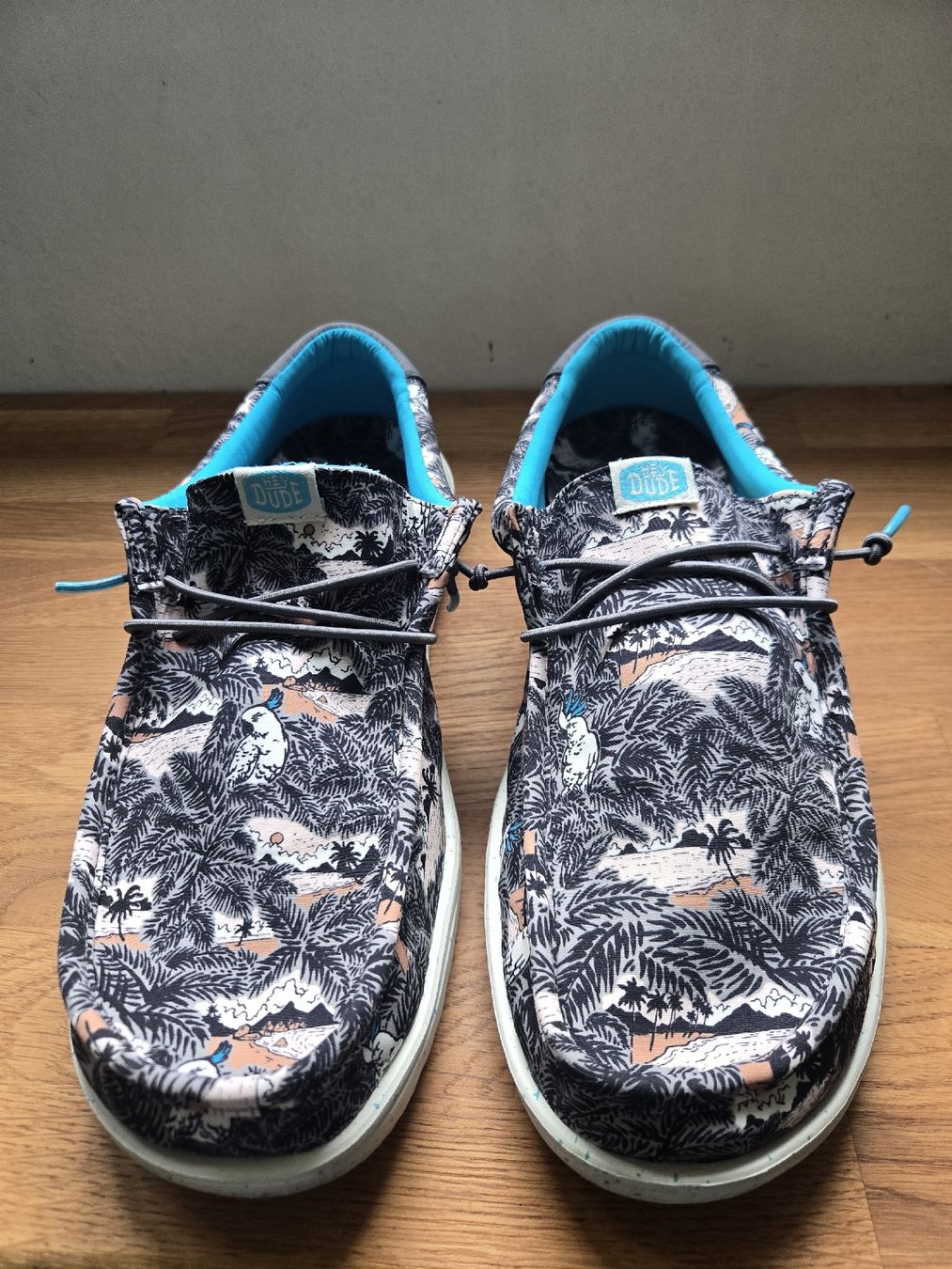 Scarpe da uomo: Hey Dude Schuhe Herren gr.43 – Nuovo (secondo la descrizione) da Zürich venduto da Deesay