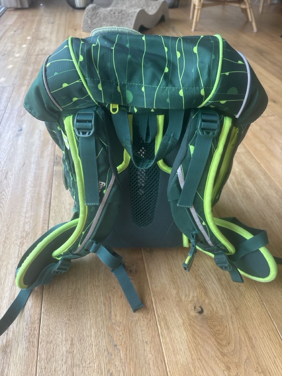 Ergobag Sacs & sacs à dos: Ergobag Schulrucksack Set, Grün – D'occasion à Wilen b. Wil par b-mountain 4