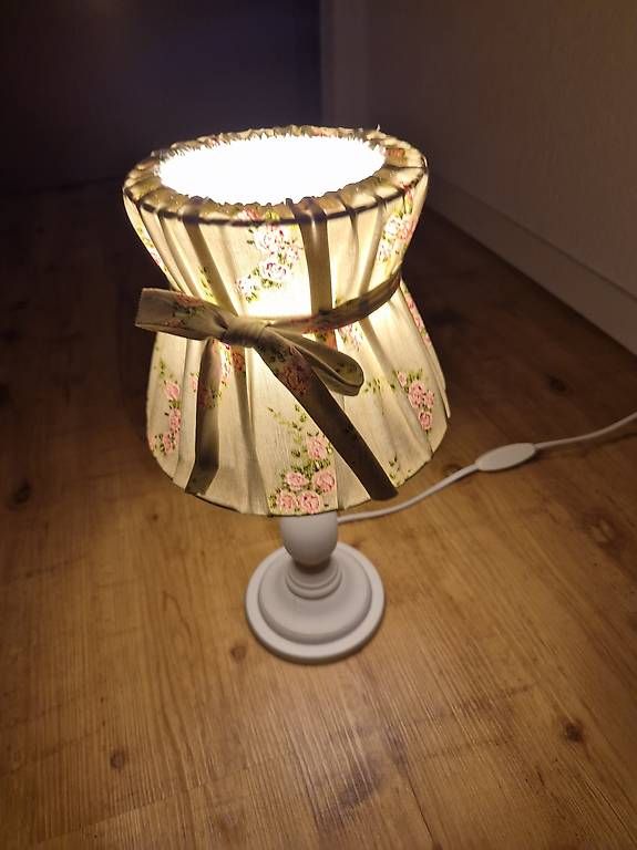 Lampen: Nachttischlampe – Neu und originalverpackt aus Wichtrach von jan_b2yc