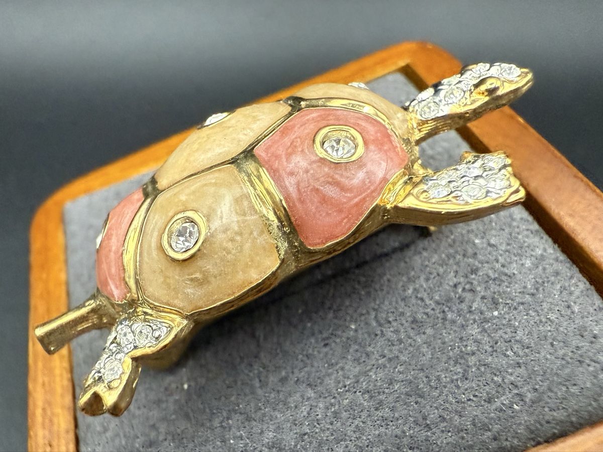 Spille & Fermagli: Vintage Schildkröten-Brosche mit Strasssteinen, Emailliert – Usato da Lamone venduto da LaCantinaMagica 3