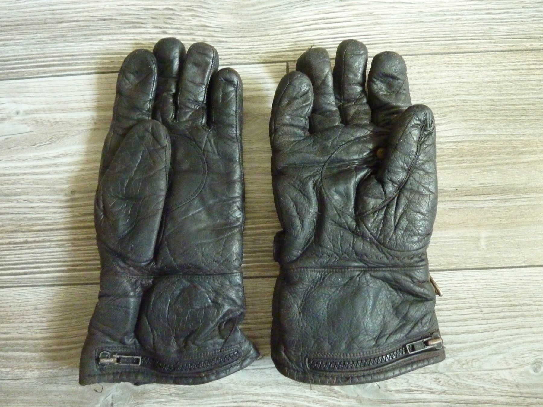 Guanti & manicotti: Gants de moto chauffants – Usato da Bern venduto da Dedonegro 1