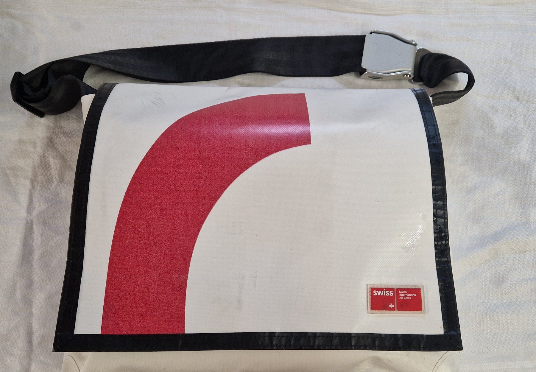 Freitag Borse: FREITAGS TASCHE MIT SWISS WERBUNG – Usato da Bilten venduto da Mic2022
